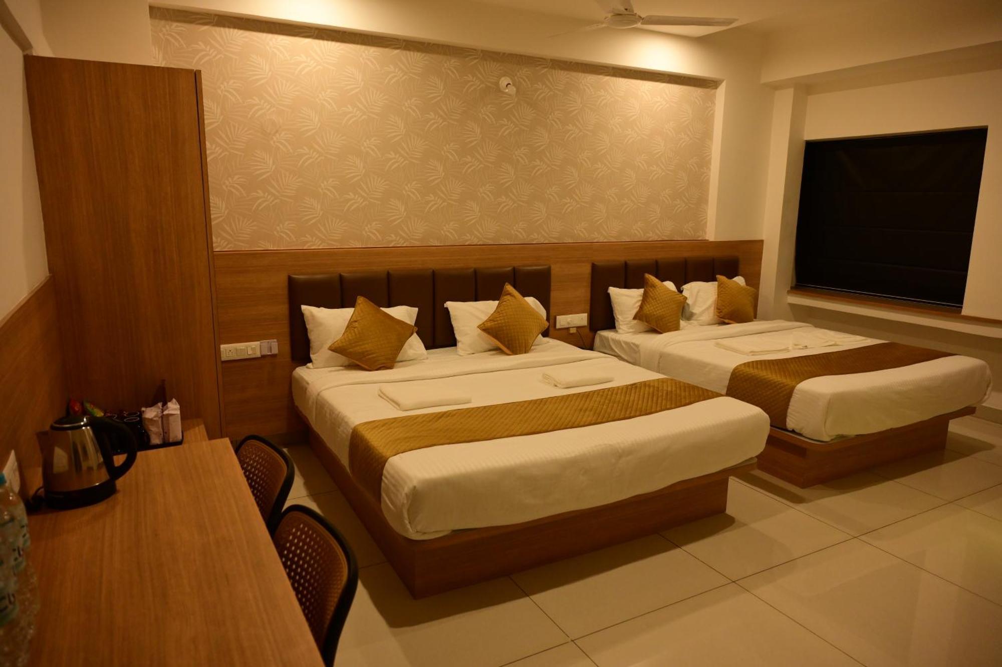 Bimba Hotels Májszúr Kültér fotó